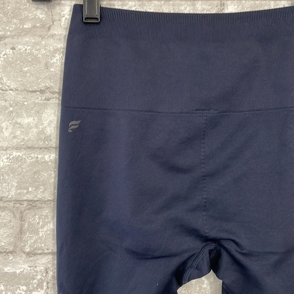 Fabletics MOSAIC HIGH-WAISTED 7/8 Leggings - Picture 4 of 7